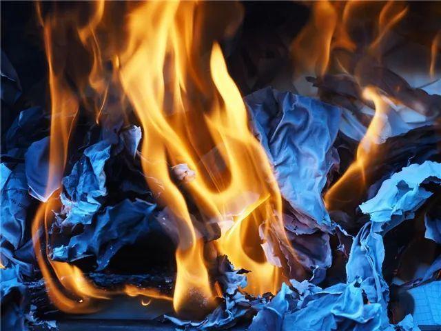 周公解梦白色火焰 周公解梦烧荒着大火了