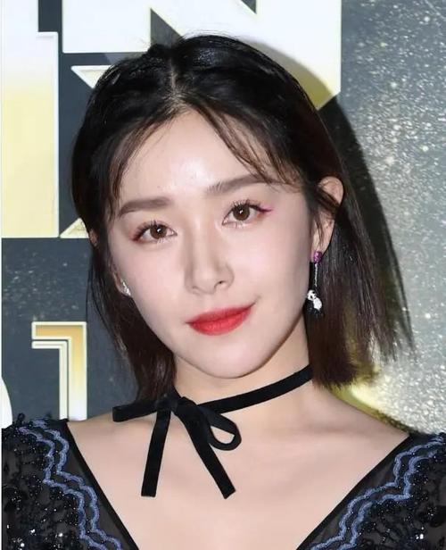 脖子粗短女性面相 脖子粗图片大全